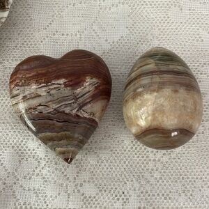 Crystal/ Stones  Heart and Egg Stone Decor in Brown and Cream Tones